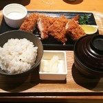 新宿さぼてん - チーズヒレカツ「にぎわい定食」1499円