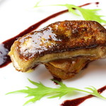 Foie gras poire cassis sauce