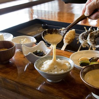 かりんコース 素朴で懐かしい とろろ汁 囲炉裏焼き あなみ 美作河井 豆腐料理 湯葉料理 食べログ