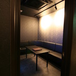 Y'sバー&カラオケ - 