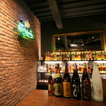 Y'sバー&カラオケ - 