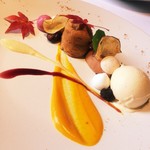 Restaurant RASPBERRY with MOON BAR - 無花果と栗のフォンダン カシス スペキュロスと