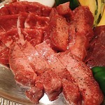 焼肉しんさん - 厚切りタン