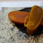 寿司栄 - ２種類のからすみ。本醸造とブランデーです♪