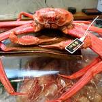 寿司栄 - 黄金蟹です♪