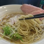 煮干し豚骨らーめん専門店 六郷 - 細ストレート麺