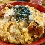 とんかつ おさむ - カツ丼（８５０円）
