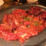 炭火焼ホルモン ぐう - 