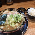 とんこつらぁ麺 松もと - 