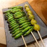 Torimitsukuni - 金針菜（百合の蕾）の串焼き！！金針菜が大好物なんで２本頼んじゃいましたw