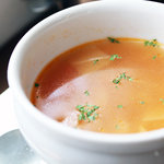 ラ・ターブル・ド・ジャルダン - スープはミネストローネでした