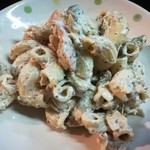 米山 - マカロニサラダ（380円）