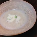 杼カフェ - 長いもとごぼうのスープ
