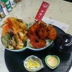 天塩 - 筑波山丼(2000円)