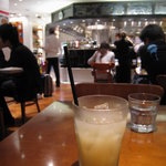 ウエストパークカフェ - 店内＆グレープフルーツジュース