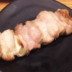 炭火串焼 初代バッジョ - ももねぎ間(塩)