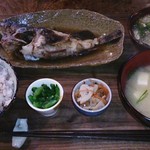 ゆるん堂 - ガシラの煮付け定食