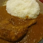 ダッチオーブン - 骨付きチキンカレー ¥980