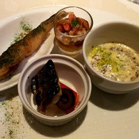アンフュージョン - アミューズ