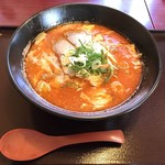 八味一心 - 辛みそラーメン(少なめ) 590yen