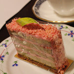 スイーツガーデン ユウジアジキ - 名前わなんない。でも、めちゃくちゃ美味しいよぉ