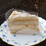 スイーツガーデン ユウジアジキ - クルミのケーキ