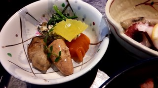 Kyou Sushi - 焼き明太子、飾り餅、ほうれん草の和え物