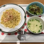 カフェアンドバー ドリアード - えびクリームパスタ　税込880円