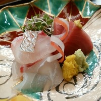 赤坂 菊乃井 - 小鮪　辛子　明石の鯛