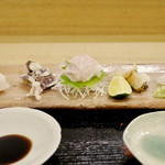 鮨 泰蔵 - 鱧の焼き霜　北海道のシャコ　淡路のヒラメ　北海道のツブ貝　牡丹エビ