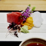 祇園 にし -  お造り 本鮪トロ、明石の鯛 モンゴウイカ  うに