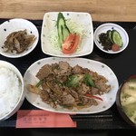 日の出食堂 - 日替定食 牛肉のポンズ焼き