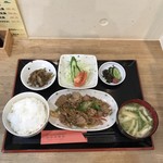 Hinode Shokudou - 日替定食 牛肉のポンズ焼き