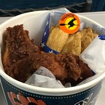 鳥麻 - ジューシーフライドチキンセットは、フライドチキン3ピースとポテトです。