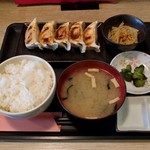 ぎょうざ屋　こころ - こころ餃子定食（430円）