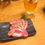 馬肉酒場 馬鹿うま精肉店 - 