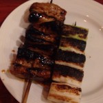 もつ焼き 三朝 - 薄ゆでシロ&ねぎ（各100円）