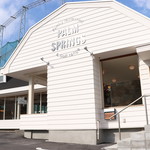 パームスプリングスファミリーレストランアンドゴルフレンジ