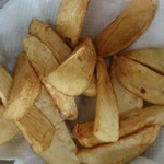 峰屋 - 男爵を三日月カットで素揚げ