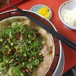 もっこす - 中華そば [大] ＋ ごはん
          たくわく＝食べ放題