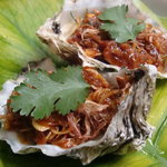 Par Hoi Nam Rong Sot <raw oyster with shell>