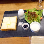 カフェ ロストロ - モーニングセット800円