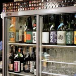 にほん酒と肴 酔音 - 本日の日本酒冷蔵庫