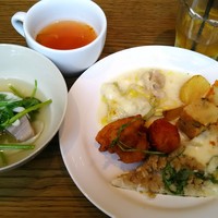 Tavernetta Salvatore 仙台 - 三巡目：ミネストローネ、せりと長葱のお鍋、せりのピザ、白菜のグラタン、焼きパスタ♪
