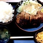 Butaya Tonichi - とんかつ定食 旨口たれ 890円