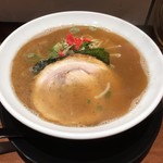 麺処 あじ家 - 魚介醤油ラーメン690円