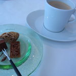 アーリア ディ タクボ - プチフールとコーヒー（11.4月）