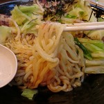 まぜそば専門店 MOG - 「肉そば（超特盛）」の麺