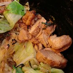 まぜそば専門店 MOG - 「肉そば（超特盛）」の鶏チャーシュー