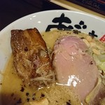 麺屋あごすけ - 2017年11月　塩とんこつちゃーしゅーめん　1180円